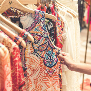 Dresses & Kurtis